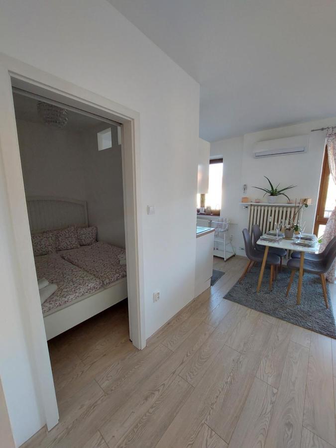 Emily Apartment Košice Exteriör bild