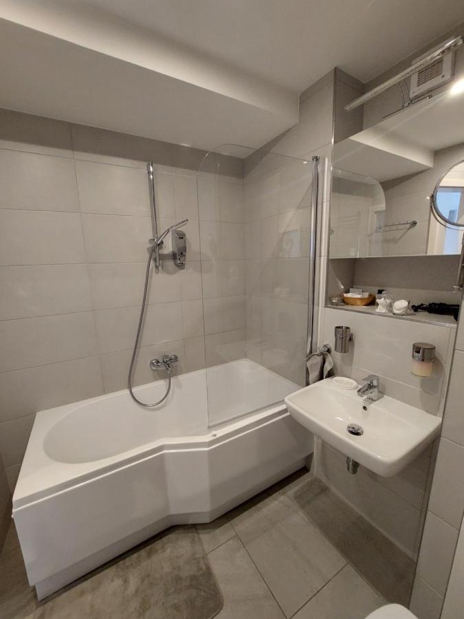 Emily Apartment Košice Exteriör bild