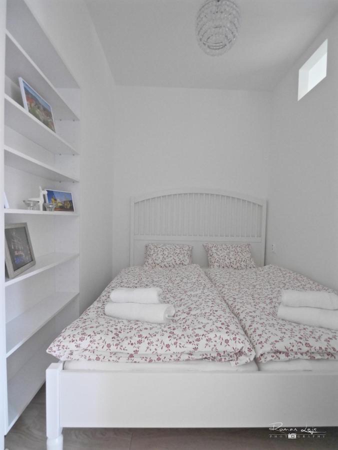 Emily Apartment Košice Exteriör bild